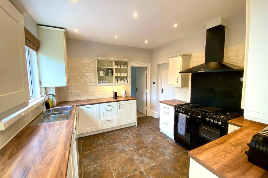 Cleveland House - Perfect For Beaches And Town. Bournemouth Zewnętrze zdjęcie